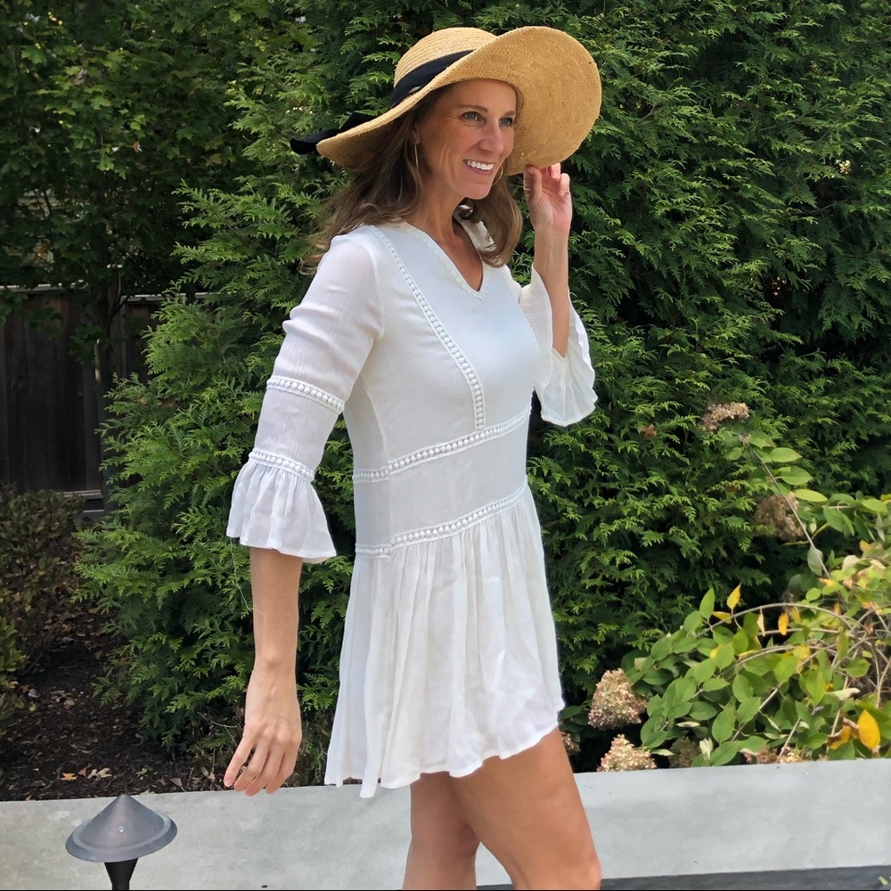 ❤️Host Pick❤️ White 3/4 Sleeve Dress